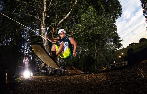 passion2move-shredthedeck-sport-wakeboarden-bayern-obstacle-rising-higher